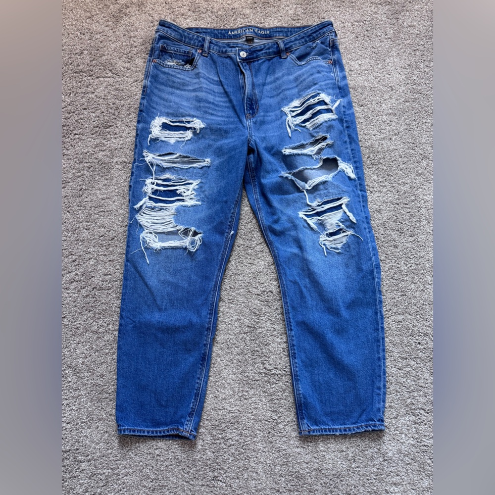 American Eagle Outfitters Distressed Blue Denim Mom Jean